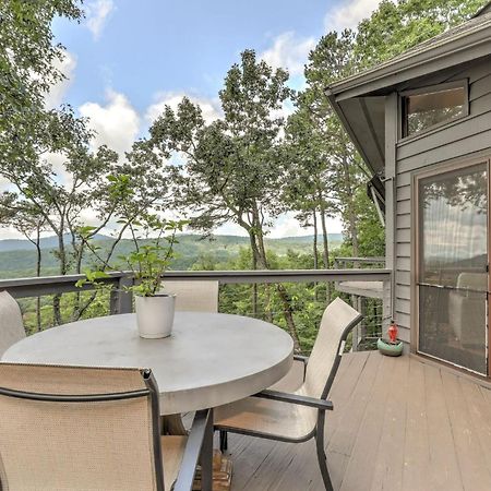 Falken Haus - Relax In Seclusion With Panoramic Lake Views Jasper Exterior foto