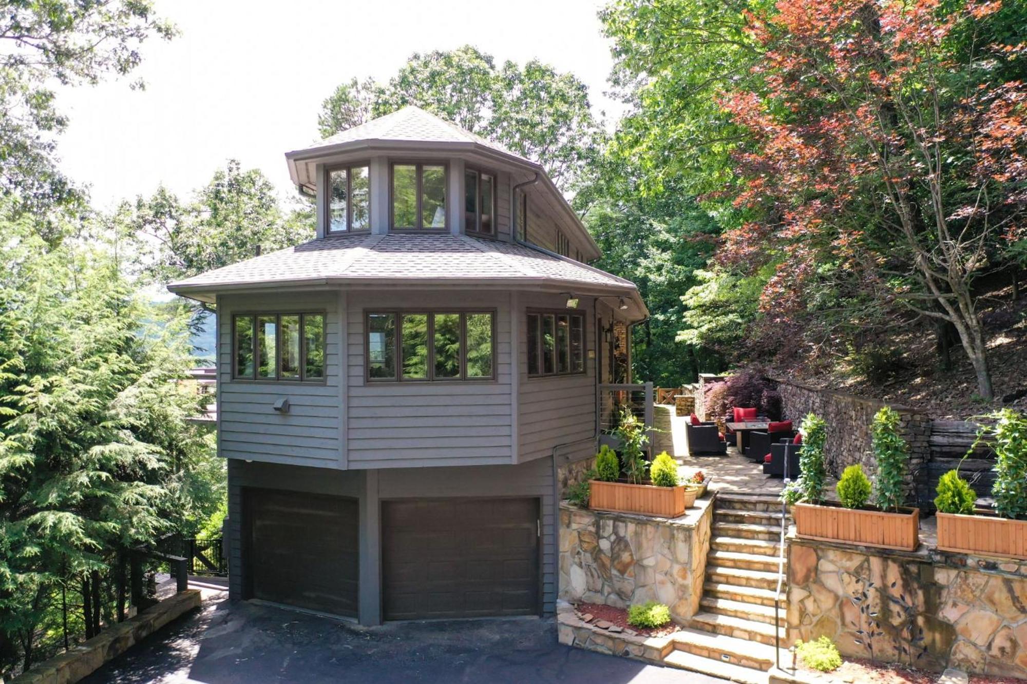 Falken Haus - Relax In Seclusion With Panoramic Lake Views Jasper Exterior foto