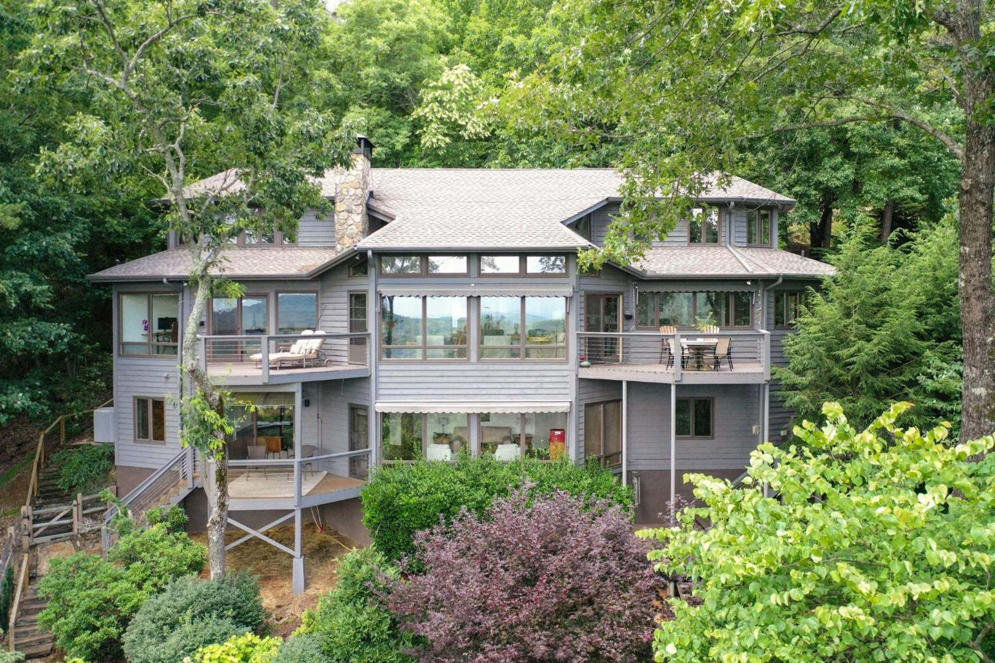 Falken Haus - Relax In Seclusion With Panoramic Lake Views Jasper Exterior foto
