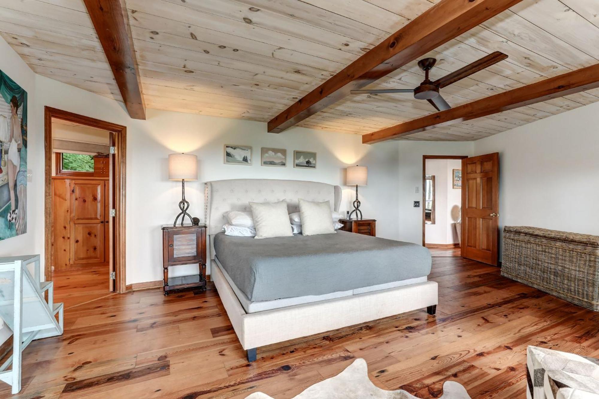 Falken Haus - Relax In Seclusion With Panoramic Lake Views Jasper Exterior foto