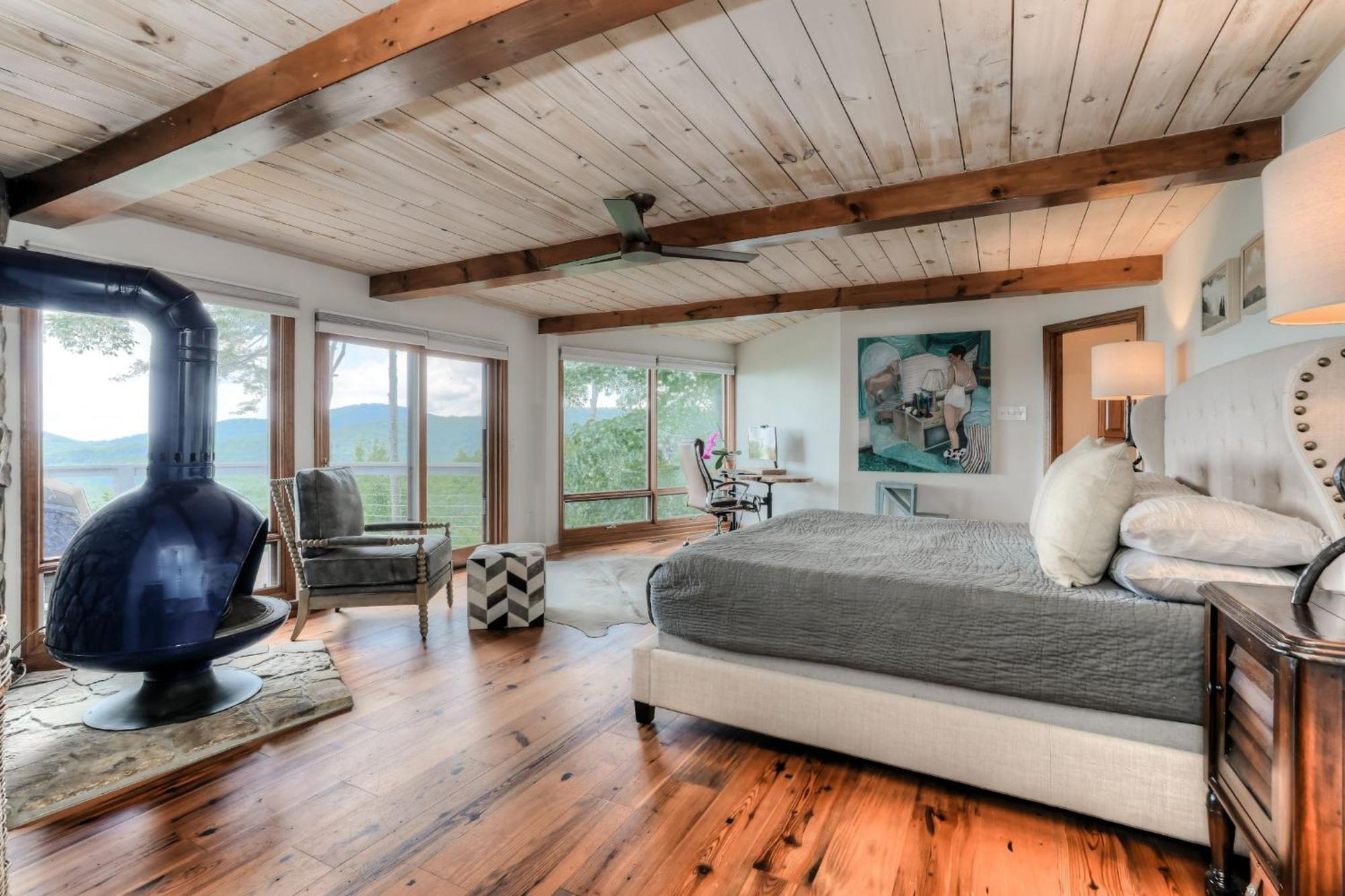 Falken Haus - Relax In Seclusion With Panoramic Lake Views Jasper Exterior foto